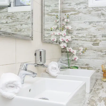 Aparthotel Paradise 3*