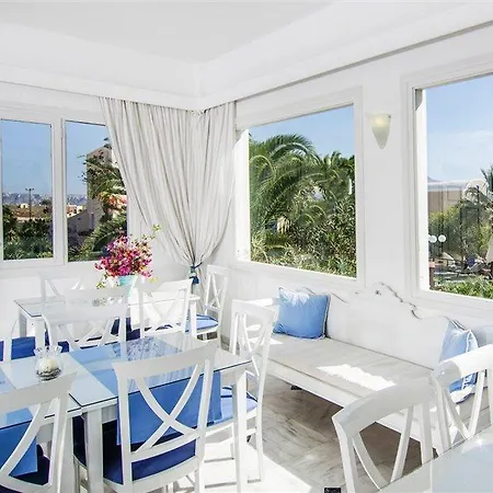 Paradise 3* Akrotírion