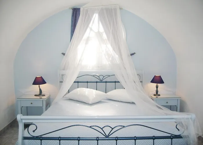 Paradise Aparthotel Akrotiri (Santorini)