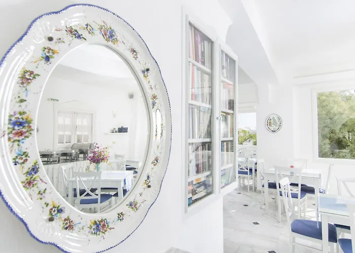 Aparthotel Paradise 3*