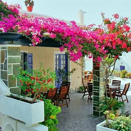 Paradise Aparthotel 3*