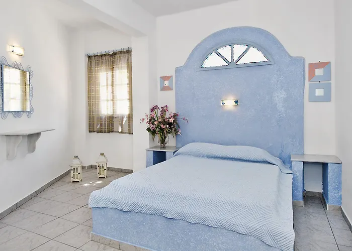 Aparthotel Paradise 3*