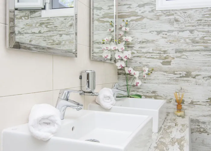 Aparthotel Paradise 3*