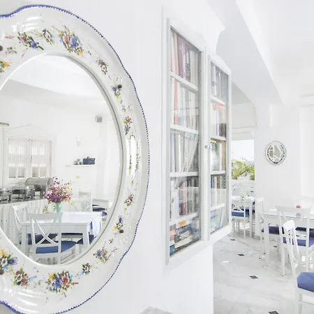 Aparthotel Paradise 3*