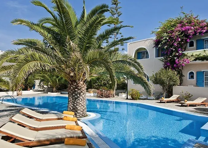 Paradise Aparthotel 3*